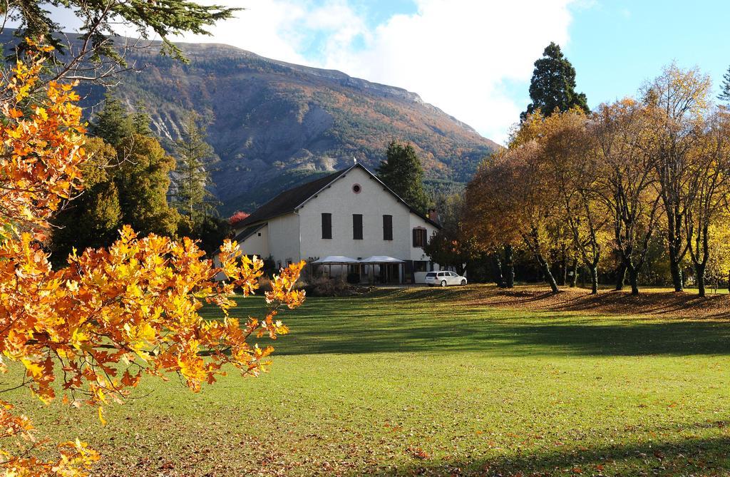 Glamping At Camping La Source Saint-Pierre-d'Argencon Buitenkant foto